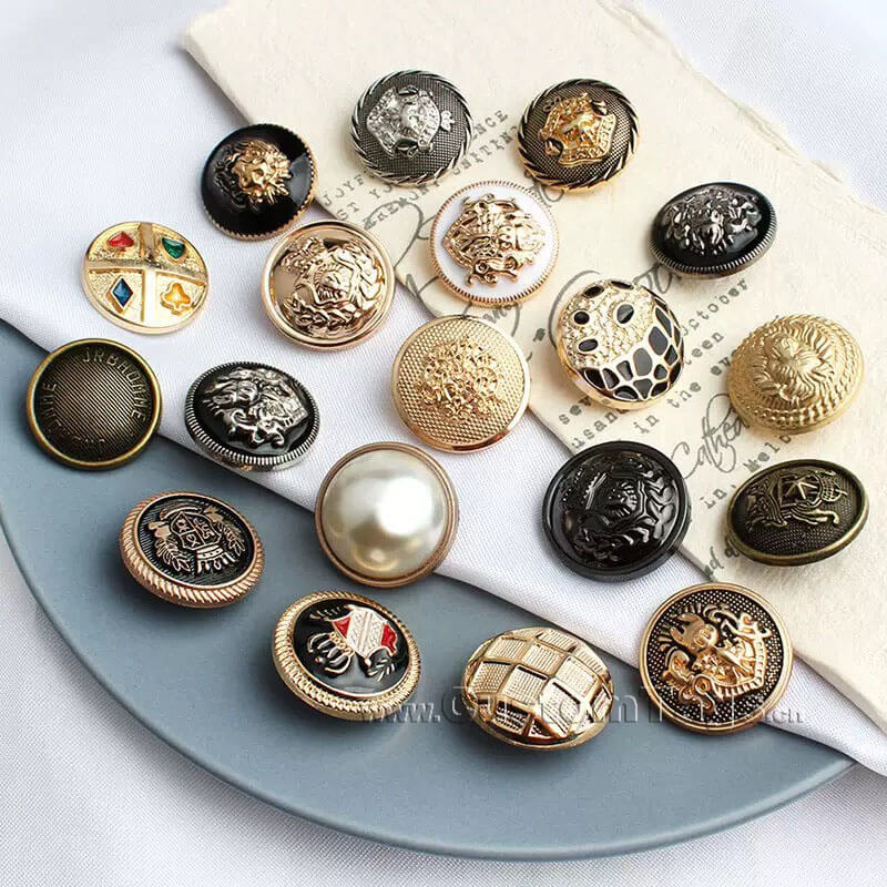 wholesale custom clothing buttons with logo