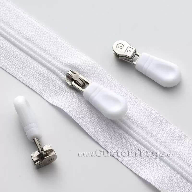 custom plastic zipper pulls